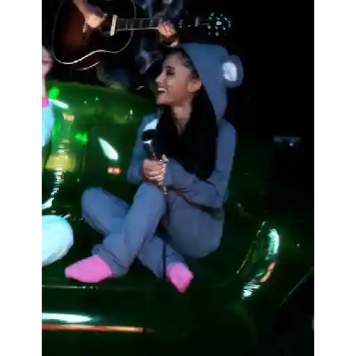 Ariana grande 10