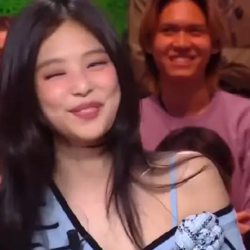 (Jennie 💘) @rubyyjnne 28