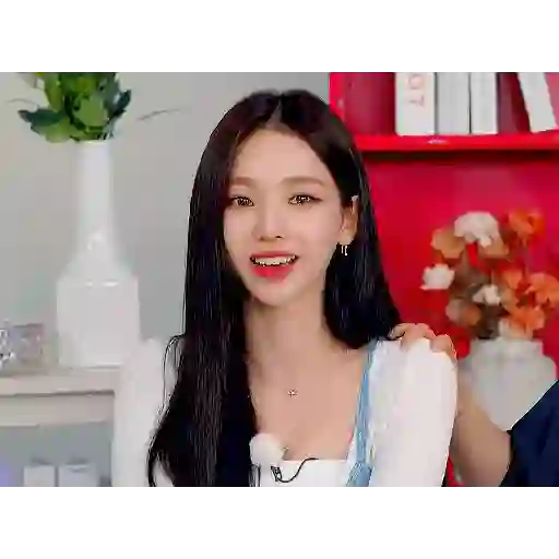Karina 27