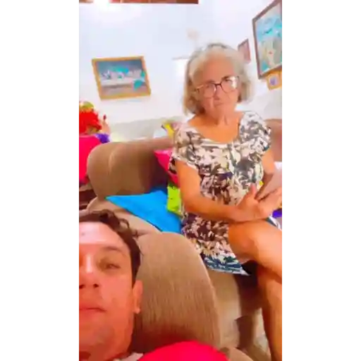 Marque sua amiga sem paciência 1