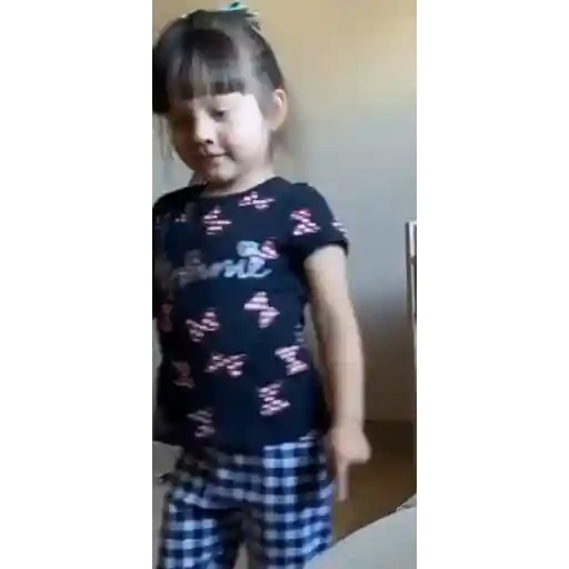 Niña 1