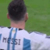 Messi y Julián Álvarez 11