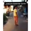 Meme kucing 14