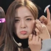 Yujin / @ive_stickers  9