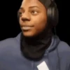 Dross sacando el dedo 16