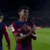 LAMINE YAMAL ✋😜🤚 11