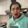 Lava los Trastes Paola Suárez 13