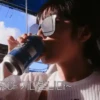  idols comendo/bebendo  17