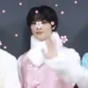 Jeongin  9