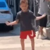 Animaditos 11 (Shakira) 15