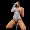 ✨Dua Lipa✨ 10