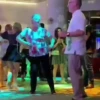 Chega de estresse, bo dançar  30