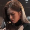 Yujin / @ive_stickers  10