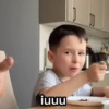 Niño🧒🏻🤣🐬 risa de delfin 8