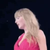 Taylor Swift 27