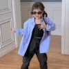 Linda garotinha dançando 19