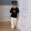 Linda garotinha dançando 11