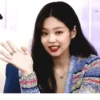 Gif jennie 28