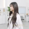 ?? 이 언니 수상하다...