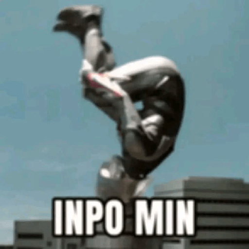 Ultramannn momen 12