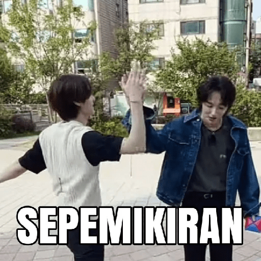 K-POP MEME REACTION Pt. 4 11