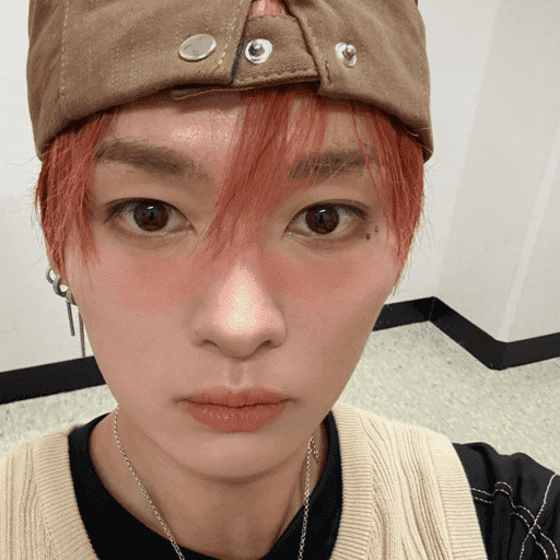 ~~ • straykids🩷🎀🫶🏼 20