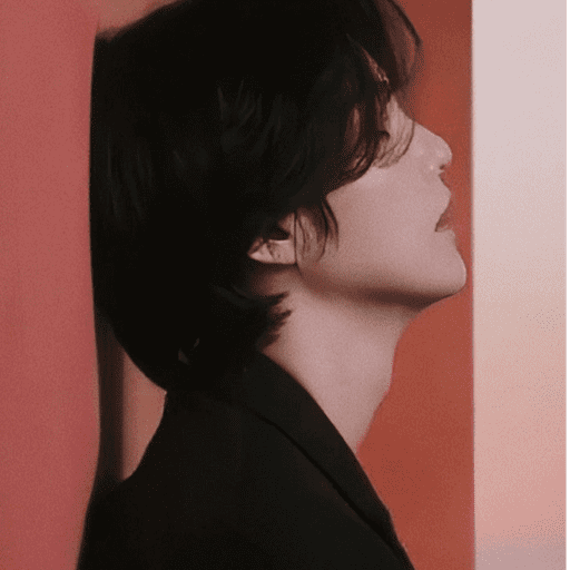 BTS triste🎶🎙️✨ 8