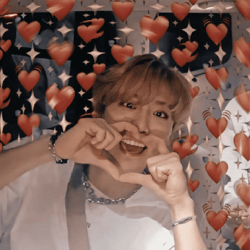 Kpop heart  18