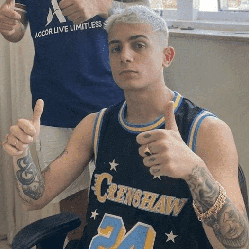 Mc Hariel  12