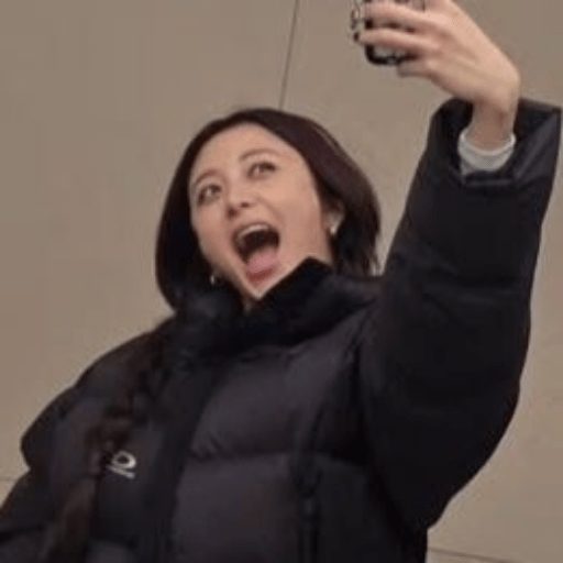 HUH YUNJIN 13