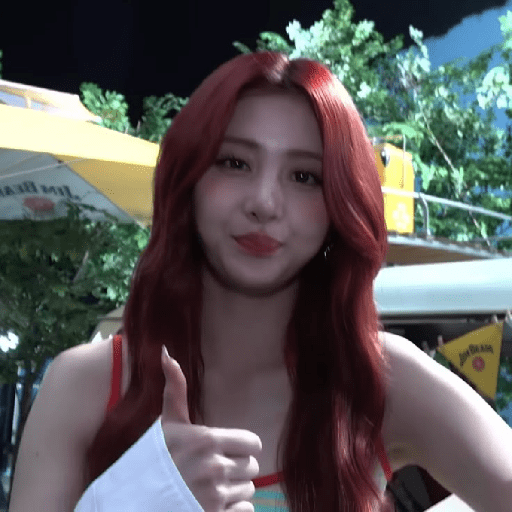 HUH YUNJIN 4