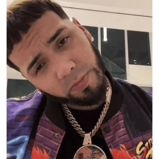 Anuel aa  19