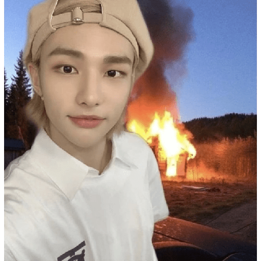 🥟 ¡ Hyunjin ! ★ 12