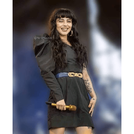 Mon laferte 19