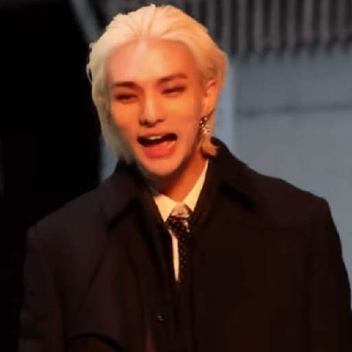 Hyunjin (10) 20