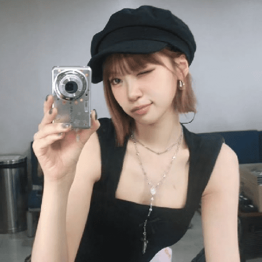 Chaewon lesserafim 23
