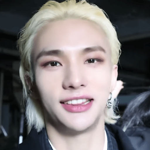 Hyunjin (10) 19
