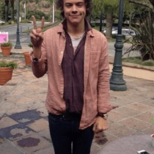 Harry Styles ranita 🐸 10