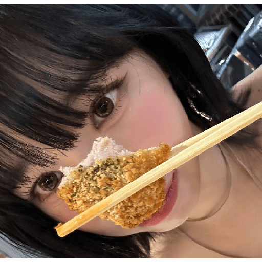 Chaewon lesserafim 2