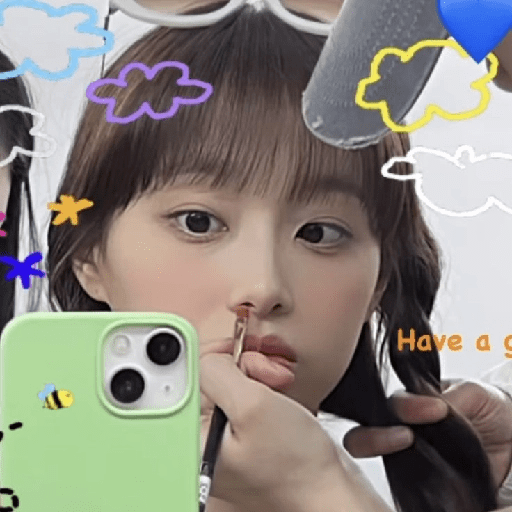 Chuu imitando Emojis 😻 18