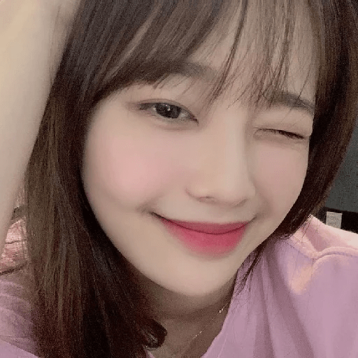 Chuu imitando Emojis 😻 20