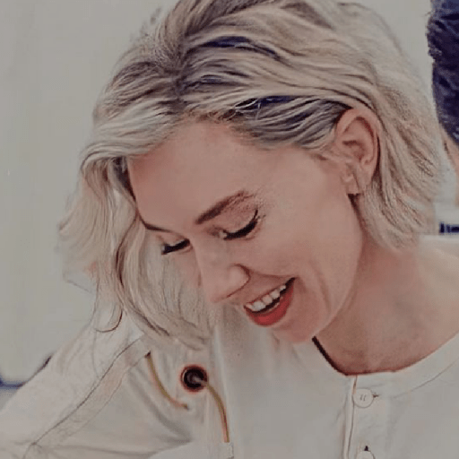 Susan Storm Vanessa Kirby 17