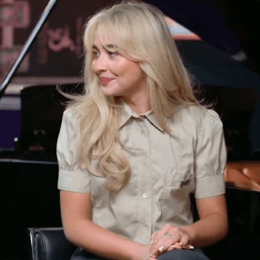 Sabrina Carpenter 5