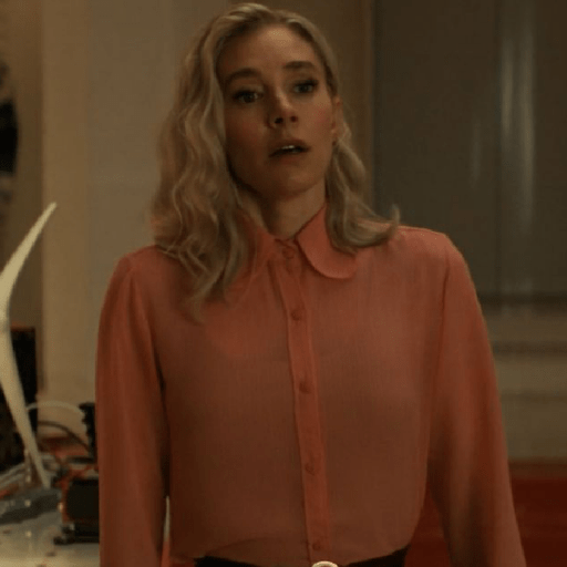 Susan Storm Vanessa Kirby 9