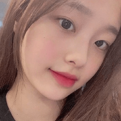 Chuu imitando Emojis 😻 8