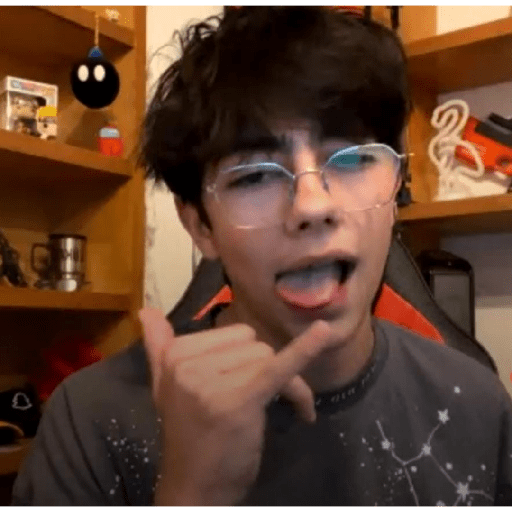 Lukas urkijo UwU 18