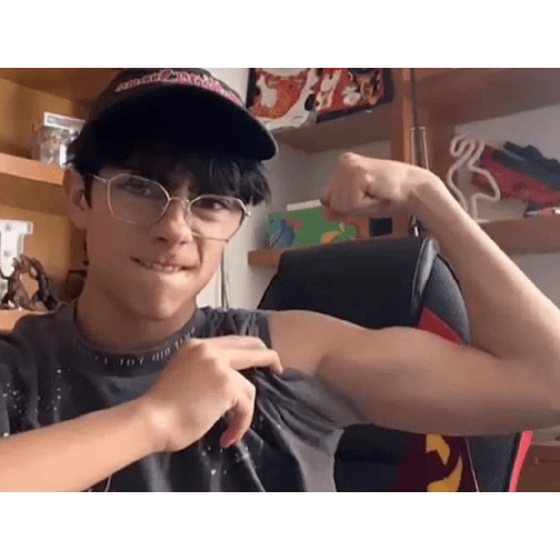 Lukas urkijo UwU 25