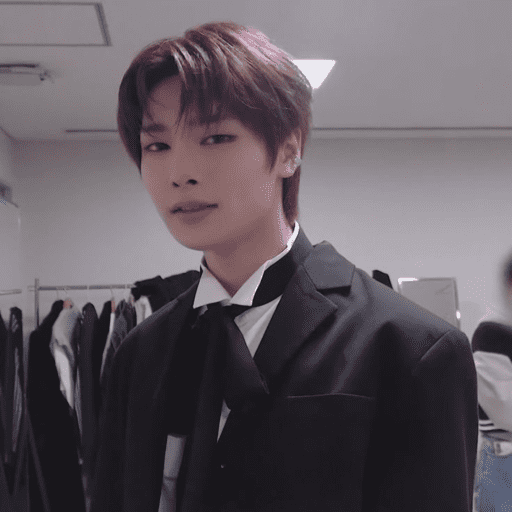 Jeongin - skz ₍ᐢ. .ᐢ₎₊⊹[by🐰🎀] 9