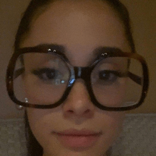 I'm ariana grande 1