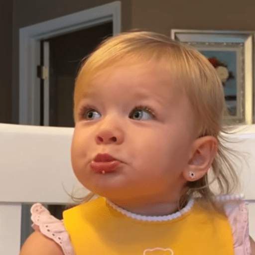 Niña  3